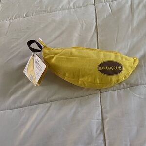 NWT Bananagrams Anagram Game